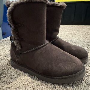 Cozy Brown Women's Boots